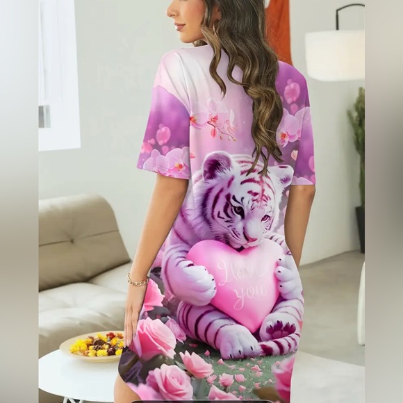 Pink Tiger Print Nightgown - Picture 2 of 5